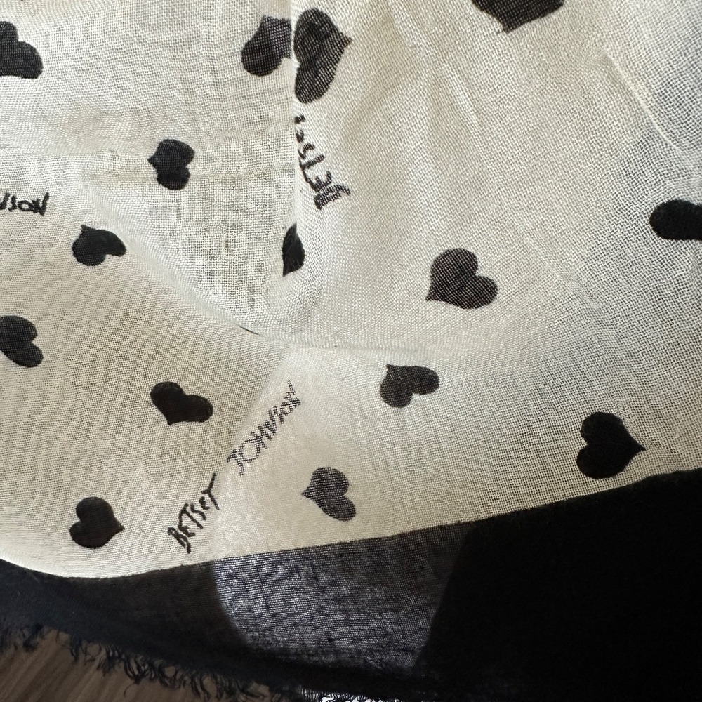 Betsey Johnson Lightweight Rectangular Scarf - Picture 5 of 5
